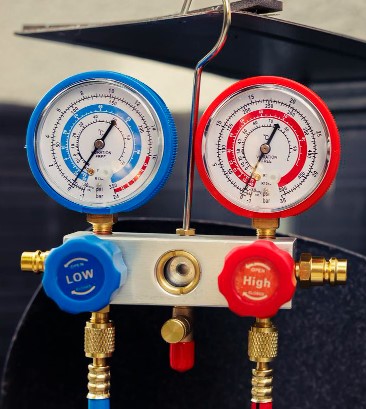 AC Maintenance HVAC Manifold Gauge